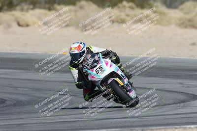 media/Dec-07-2025-CVMA (Sun) [[3e7d2de5dc]]/Race 7-Formula Lightweight Twins Shootout/